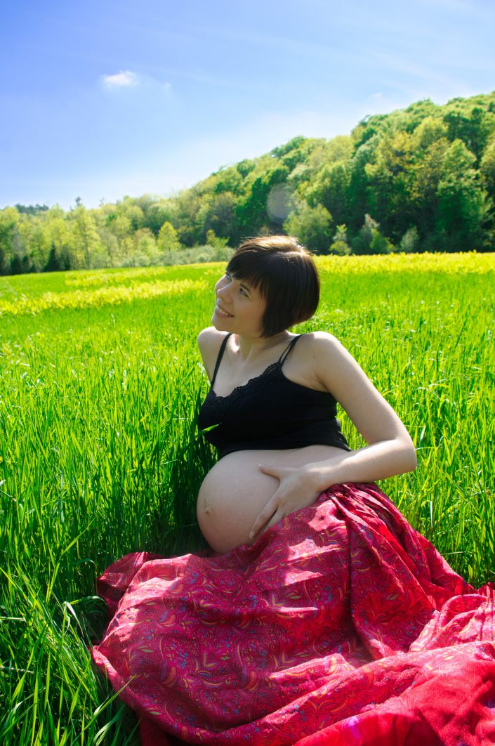 Maternity: Lively colours - KW: Mother belly