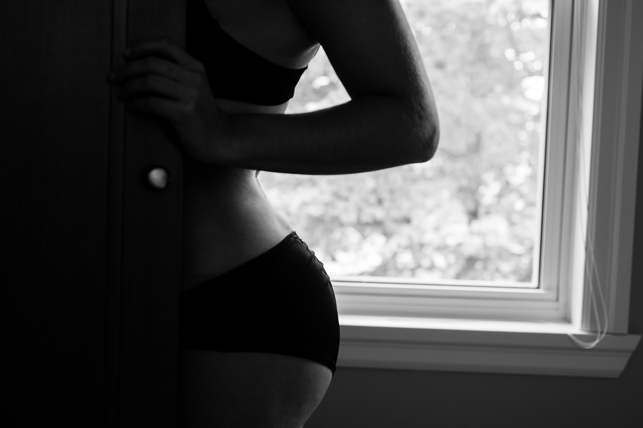 Fesse en silouhette, KW : boudoir, silhouette, noir et blanc