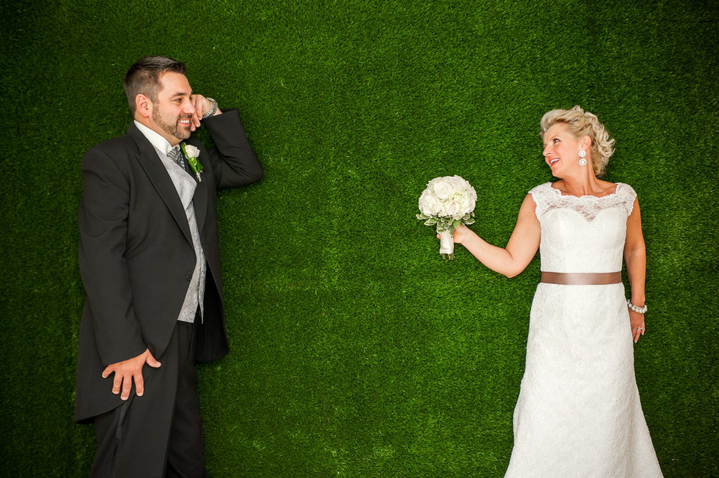 Mariage : Pause gazon -, KW: 6-PhotosCouple